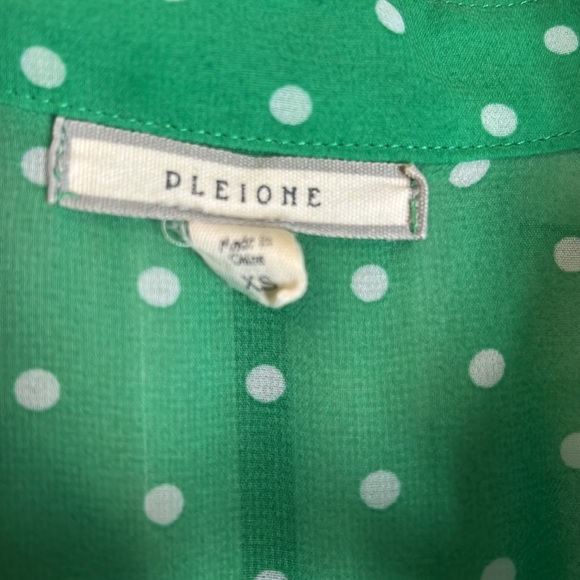 Green with white polka dot peplum top from Pleione EUC - Picture 2 of 4